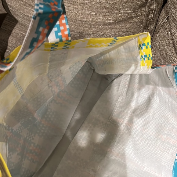 Make Mixed Plaid Plastic Oversized Tote - Picture 5 of 7